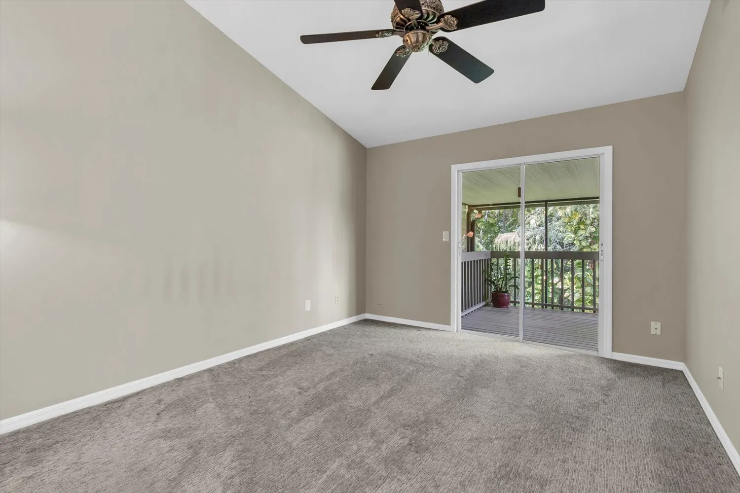 $325,000 | 14086 Trouville Drive, Tampa, FL 33624