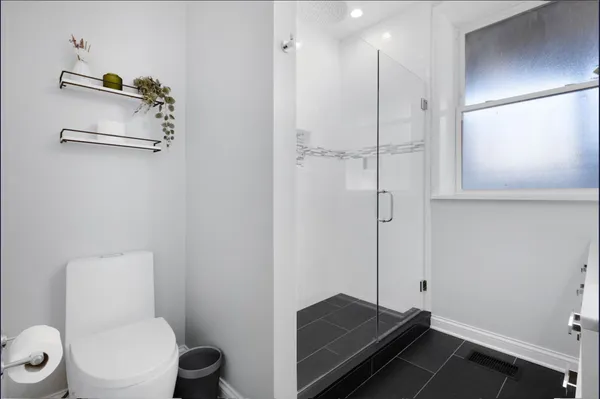 $5,000 | 1727 North Clybourn Avenue, Unit 1, Chicago, IL 60614