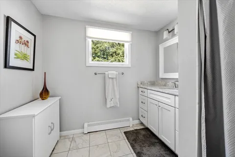 Contact Agent | 18 Cedarledge Villiage, Unit 18, Cohasset, MA 02025