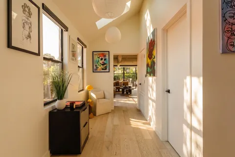 $2,100,000 | 8550 Ridpath Drive, Los Angeles, CA 90046