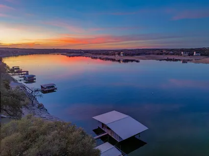 $1,495,000 | 21008 Lakeshore Drive West, Spicewood, TX 78669