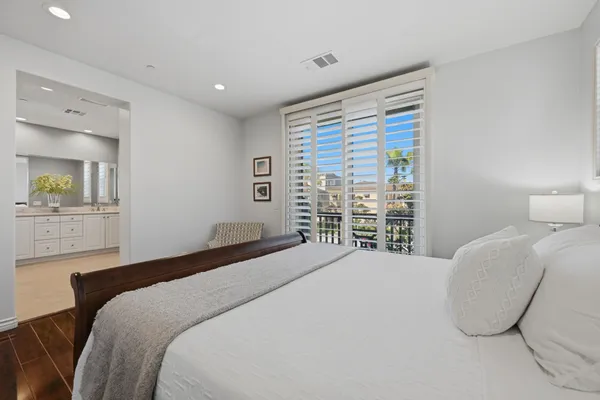 $1,379,000 | 21445 Hayley Lane, Huntington Beach, CA 92646
