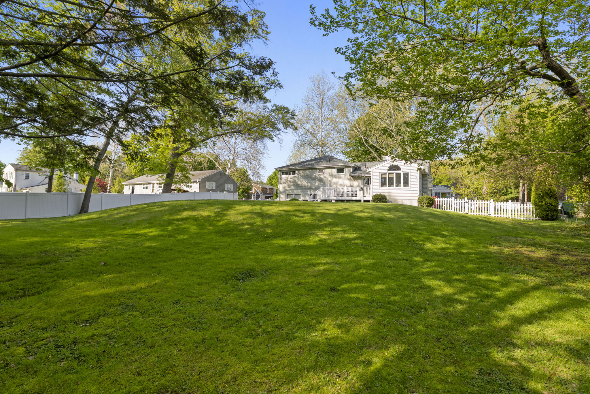 75 Perry Avenue Lynnfield, MA 01940 - Photo 7 of 8