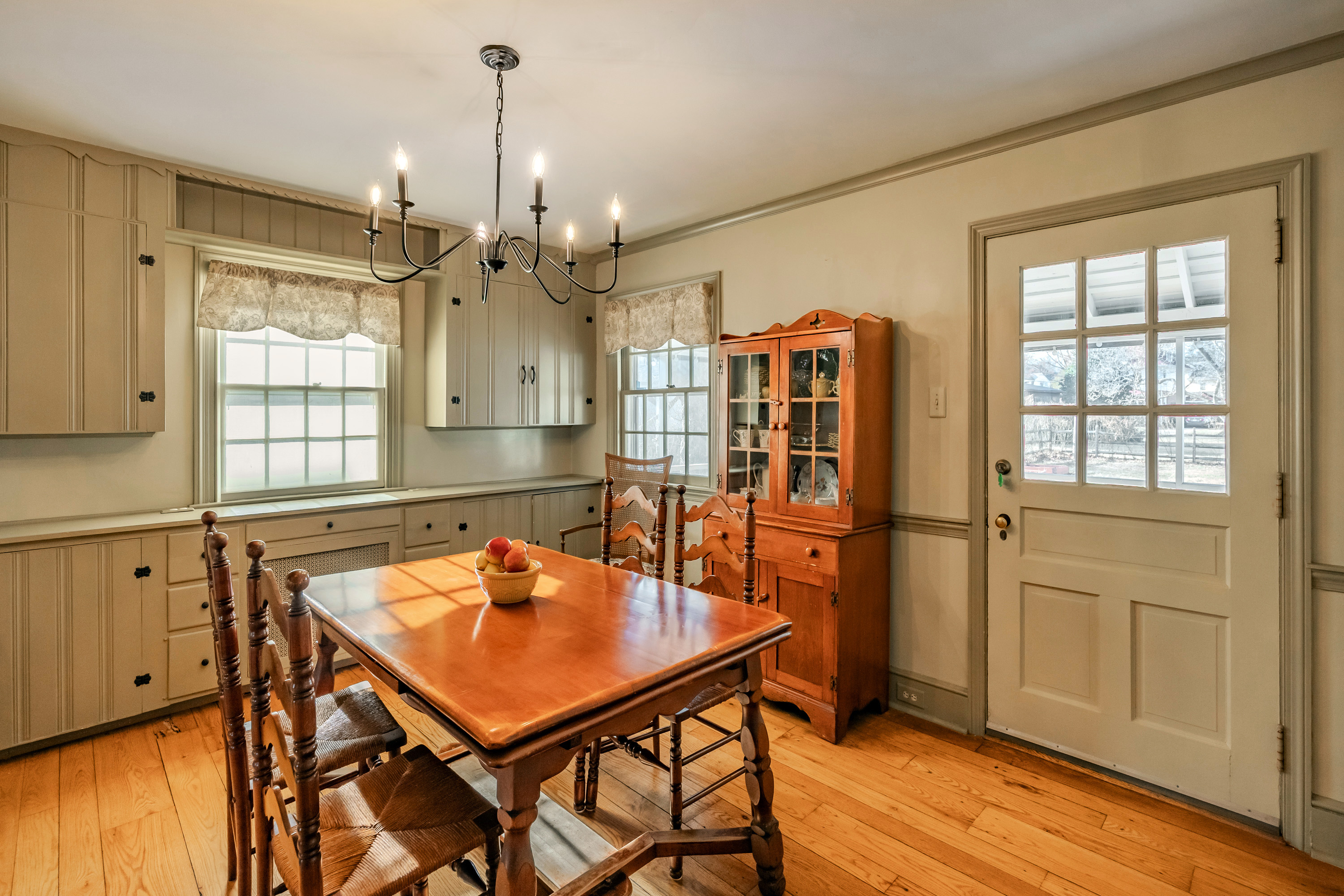 14 Decatur Road Havertown, PA 19083 - Photo 12 of 43 a dining room with furniture and window
