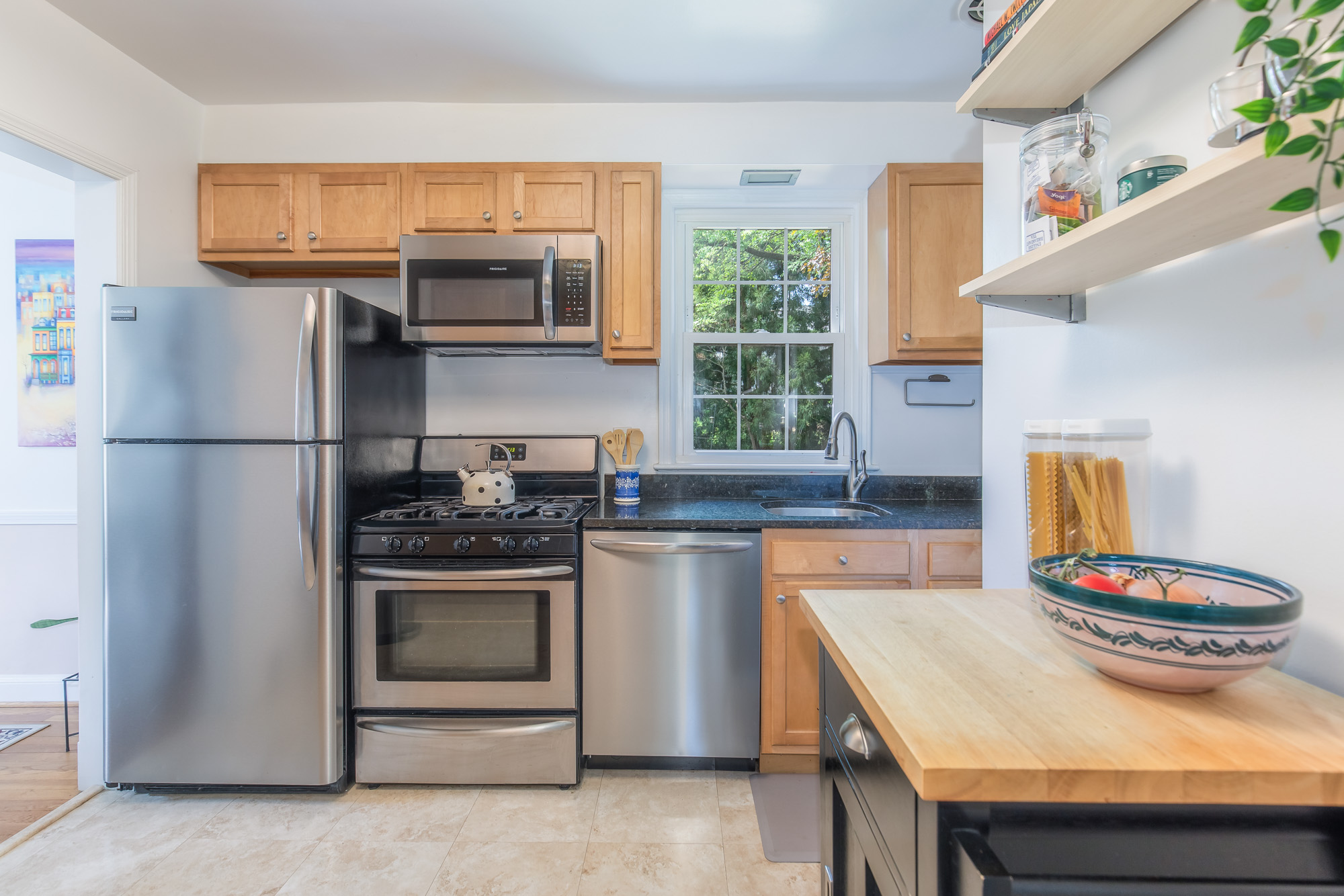 9512 Saybrook Avenue Silver Spring, MD 20901 - Photo 8 of 37