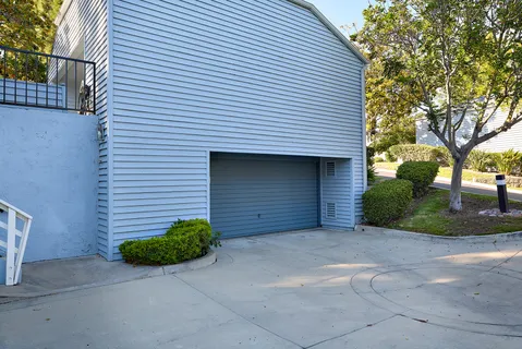 $985,000 | 11037 Caminito Vista Pacifica, San Diego, CA 92131