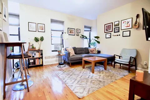 $3,200 | 305 East 95th Street, Unit 6H | Upper East Side