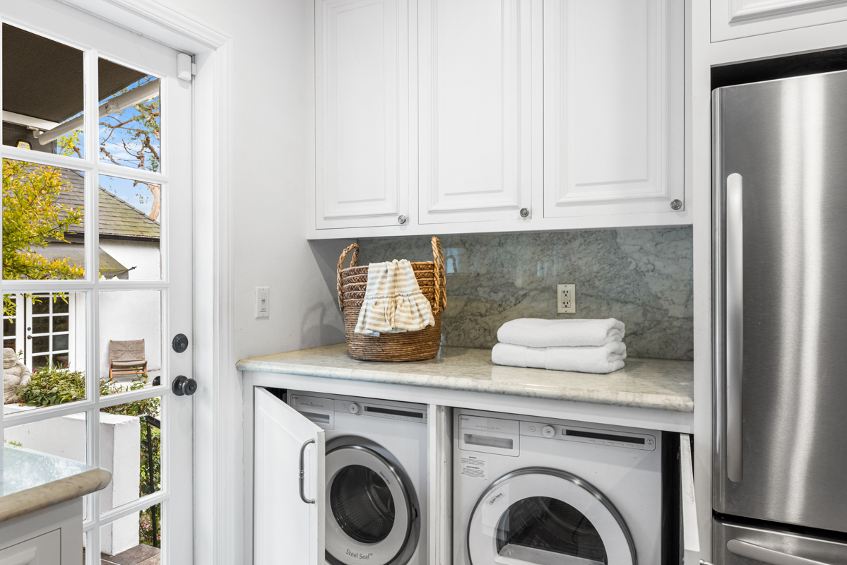 926 Burnside Avenue Los Angeles, CA 90036 - Photo 23 of 71