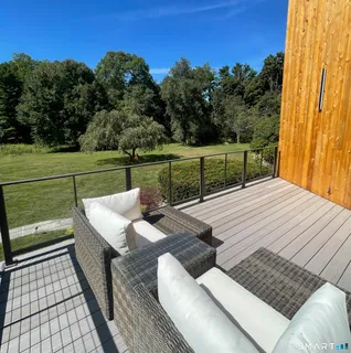 $2,095,000 | 2177 Cross Highway, Fairfield, CT 06824