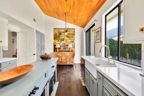 $1,235,000 | 5 Vista Loma Drive, Rancho Mirage, CA 92270