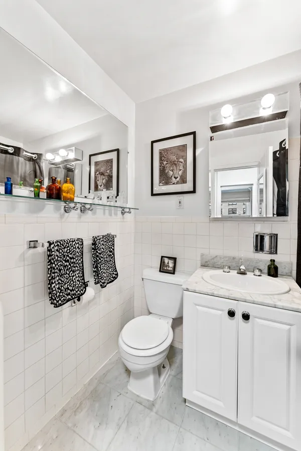 $635,000 | 150 West End Avenue, Unit 10P | Upper West Side
