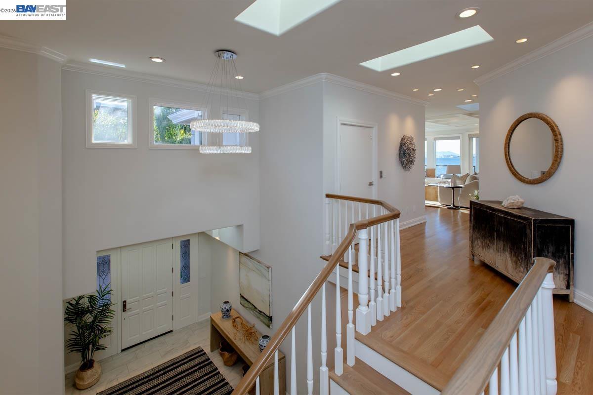 16 Killarney Place Alameda, CA 94502 - Photo 7 of 60