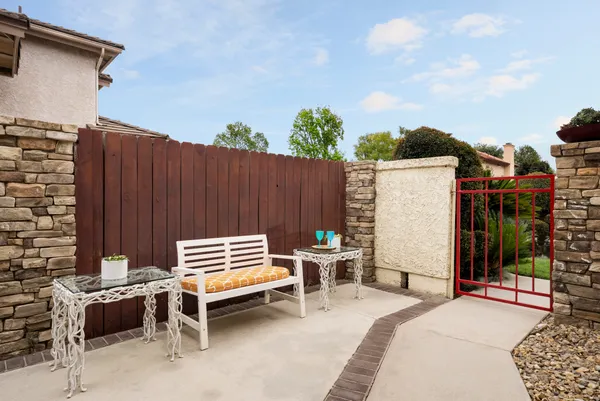 $1,045,000 | 6051 Tahoe Place, Camarillo, CA 93012