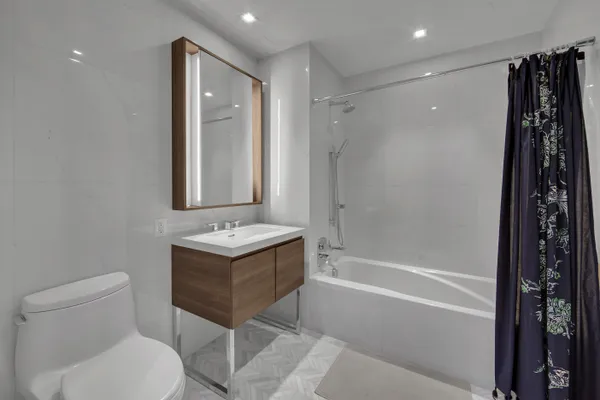 $1,500,000 | 505-513 West 43rd Street, Unit 3M | Hell's Kitchen