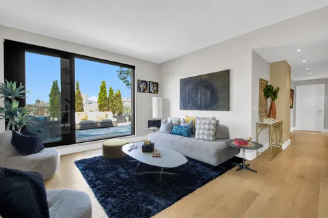 $2,590,000 | 310 West 113th Street, Unit PH801 | Harlem