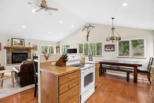 $730,000 | 8 Yuma Trail, Evergreen, CO 80439
