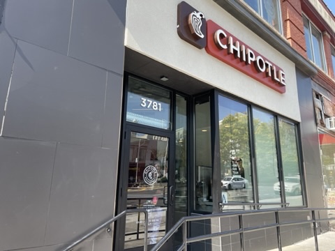 834 Riverside Drive, Unit E6 Manhattan, NY 10032 - Photo 10 of 22 a bunch of street signs outside the stores