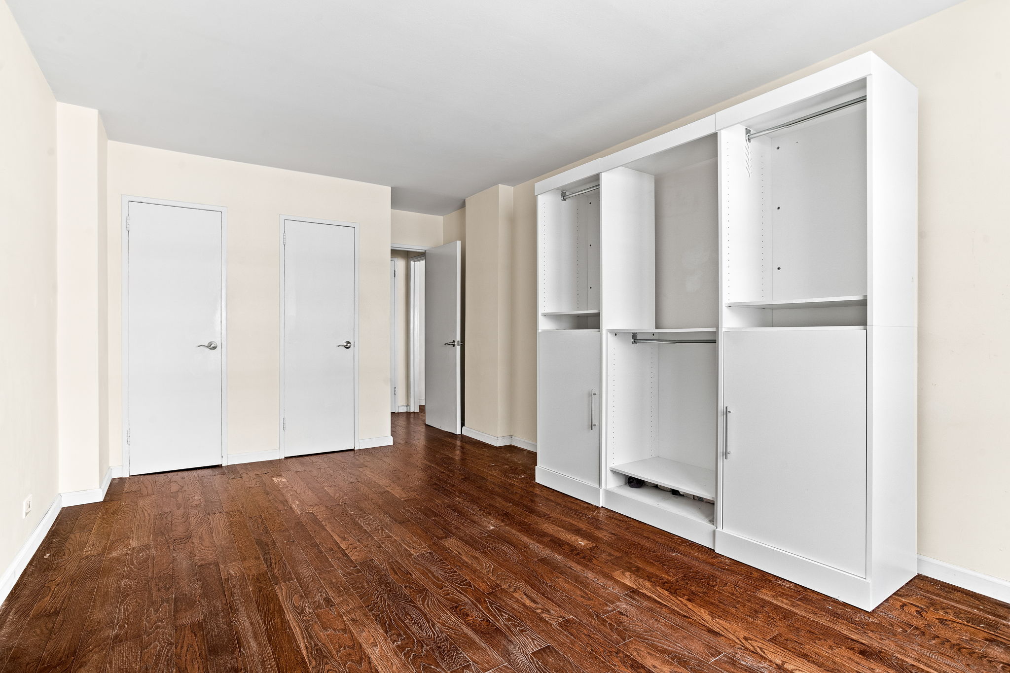 420 East 55th Street, Unit 4L Manhattan, NY 10022 - Photo 6 of 13