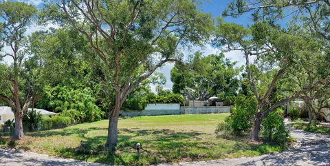 $1,495,000 | 2155 Oriole Drive, Sarasota, FL 34239