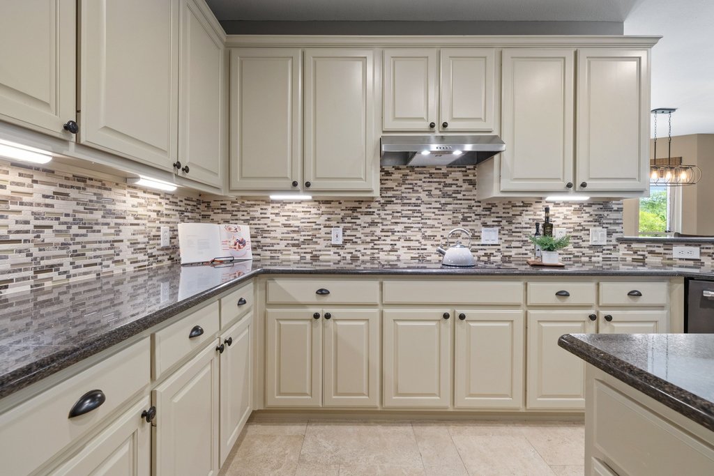 12424 Fairfax Ridge Place Austin, TX 78738 - Photo 13 of 40