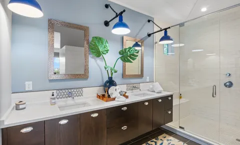 $4,400,000 | 220 North Harbor Drive, Holmes Beach, FL 34217