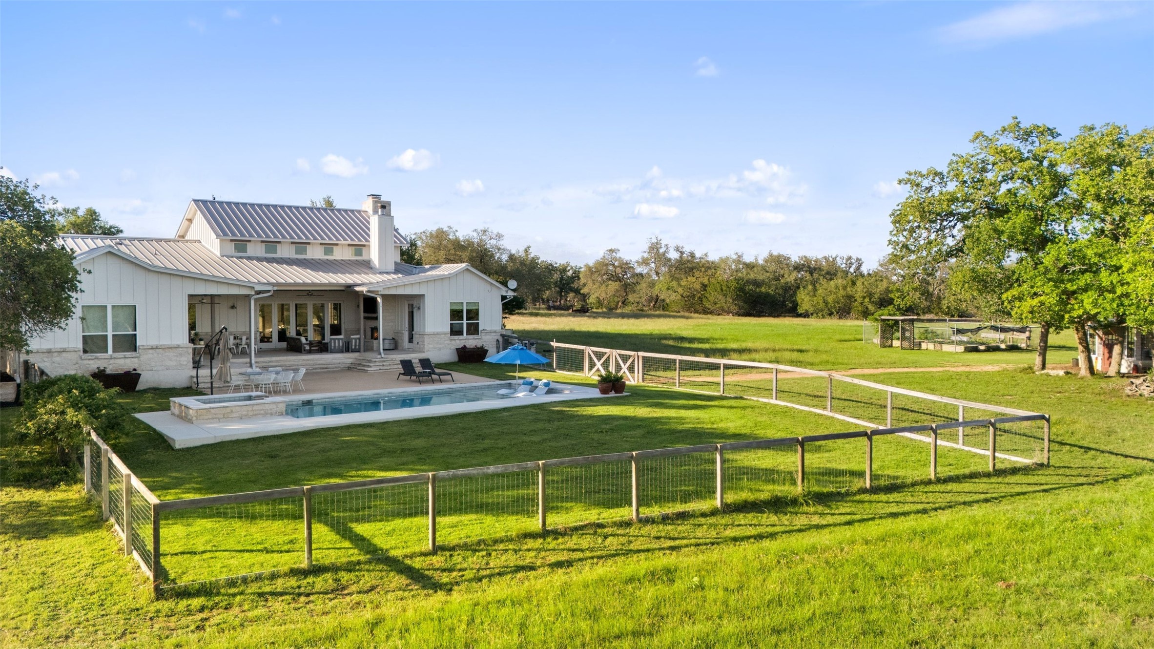 3870B Creek Road Dripping Springs, TX 78620 - Photo 37 of 40 Gallery Image 37