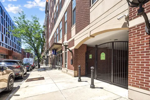 Contact Agent | 130 North 2nd Street, Unit 4B5, Philadelphia, PA 19106