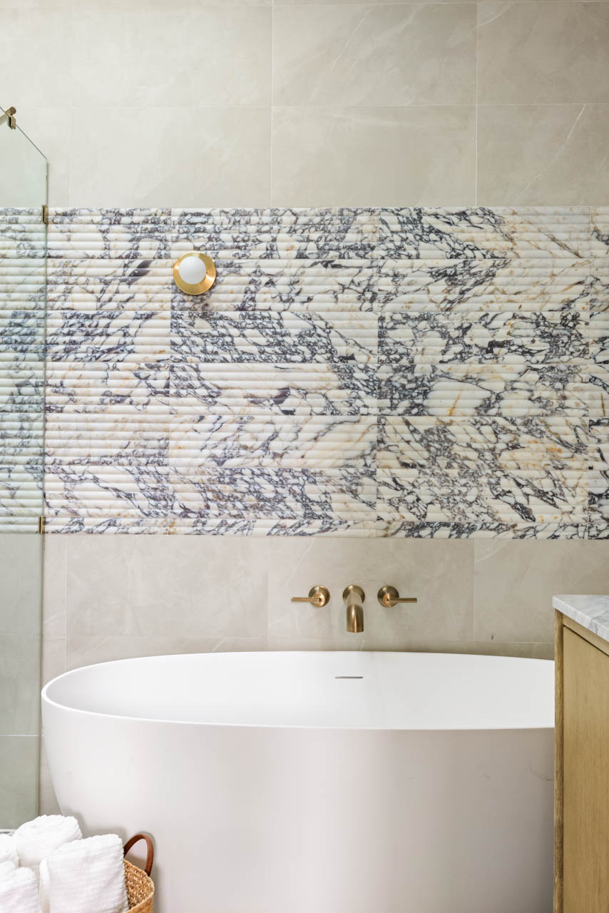 429 Decatur Street Brooklyn, NY 11233 - Photo 11 of 18 a view of a bathtub