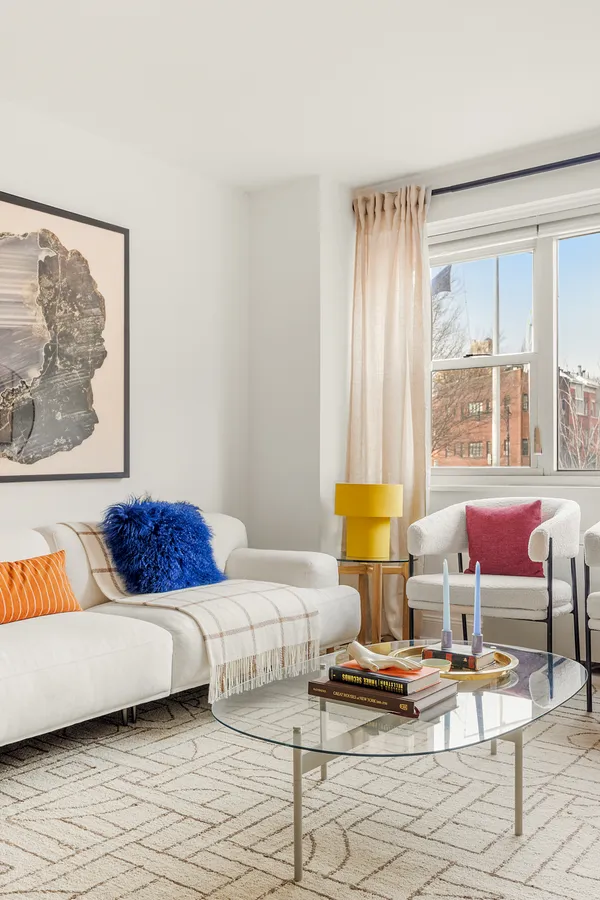 $1,395,000 | 15 Charles Street, Unit 2H | West Village