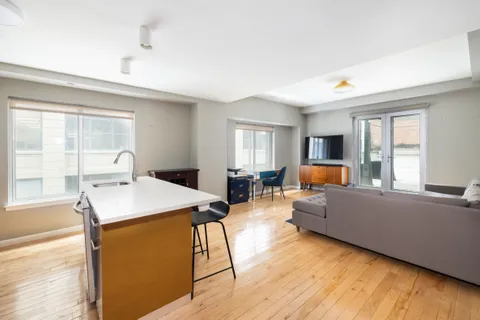 $1,385,000 | 133 Water Street, Unit 4E | DUMBO