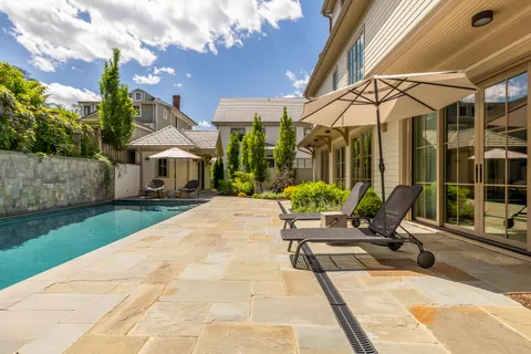 $4,100,000 | 5537 Hawthorne Place Northwest, Washington, DC 20016
