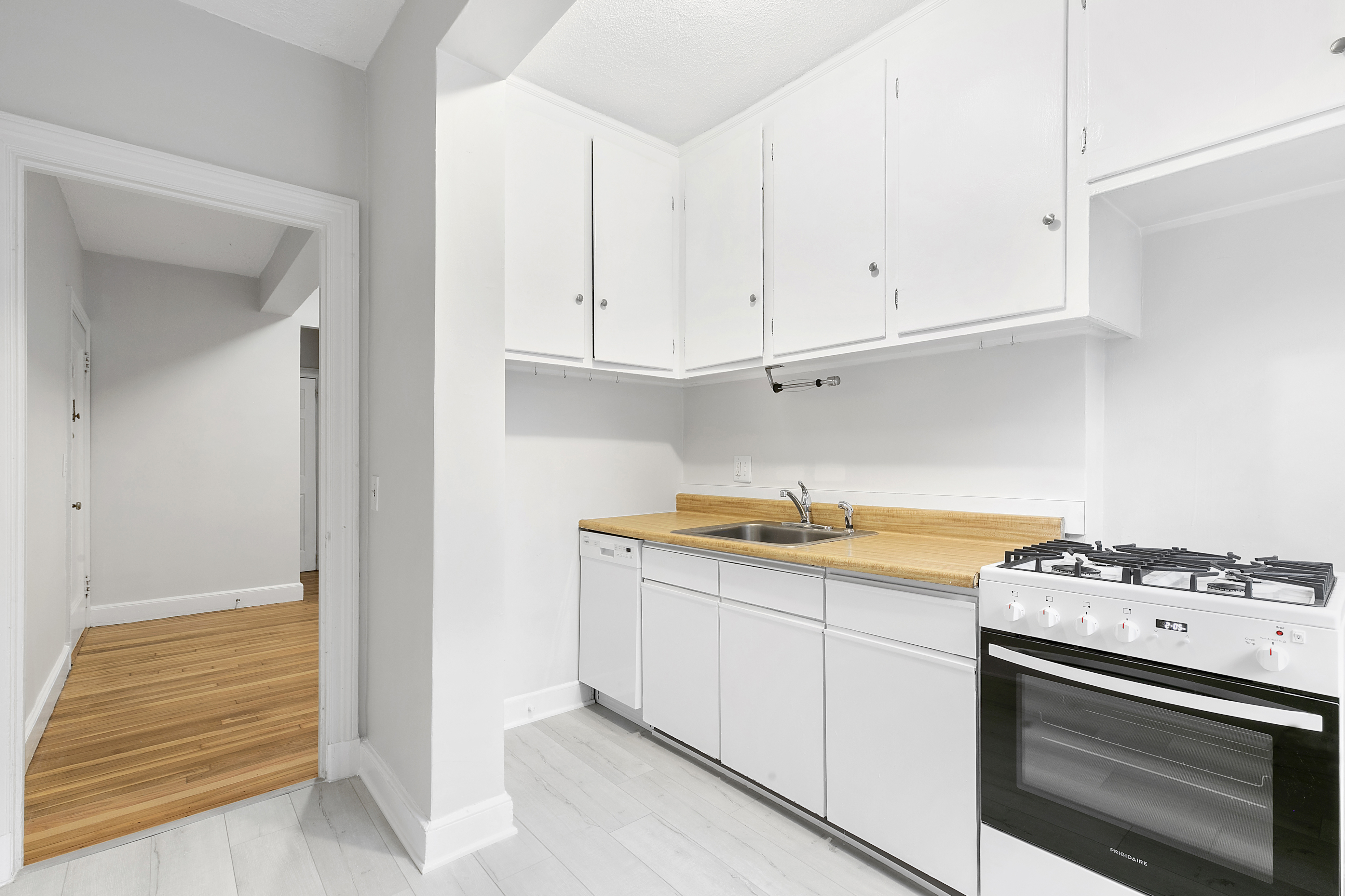 97 Strathmore Road, Unit 2 Brighton, MA 02135 - Photo 5 of 13