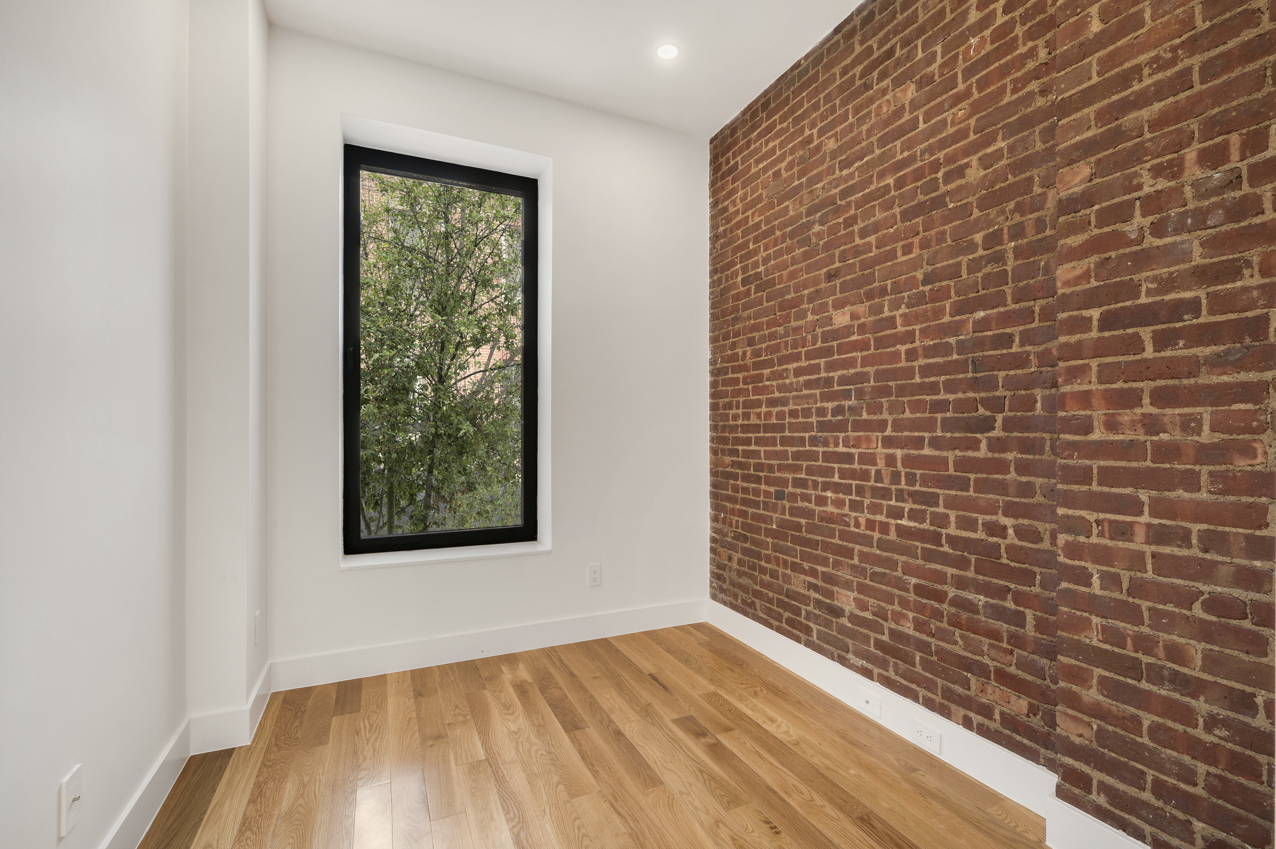 59 West 70th Street, Unit 2 Manhattan, NY 10023 - Photo 9 of 16 Gallery Image 9