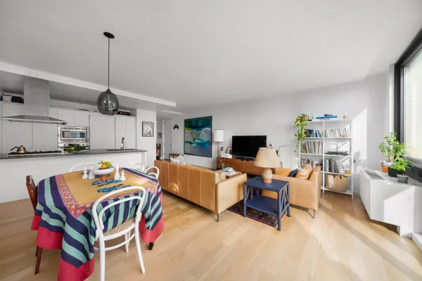 $5,850 | 70 Berry Street, Unit 5G | Williamsburg