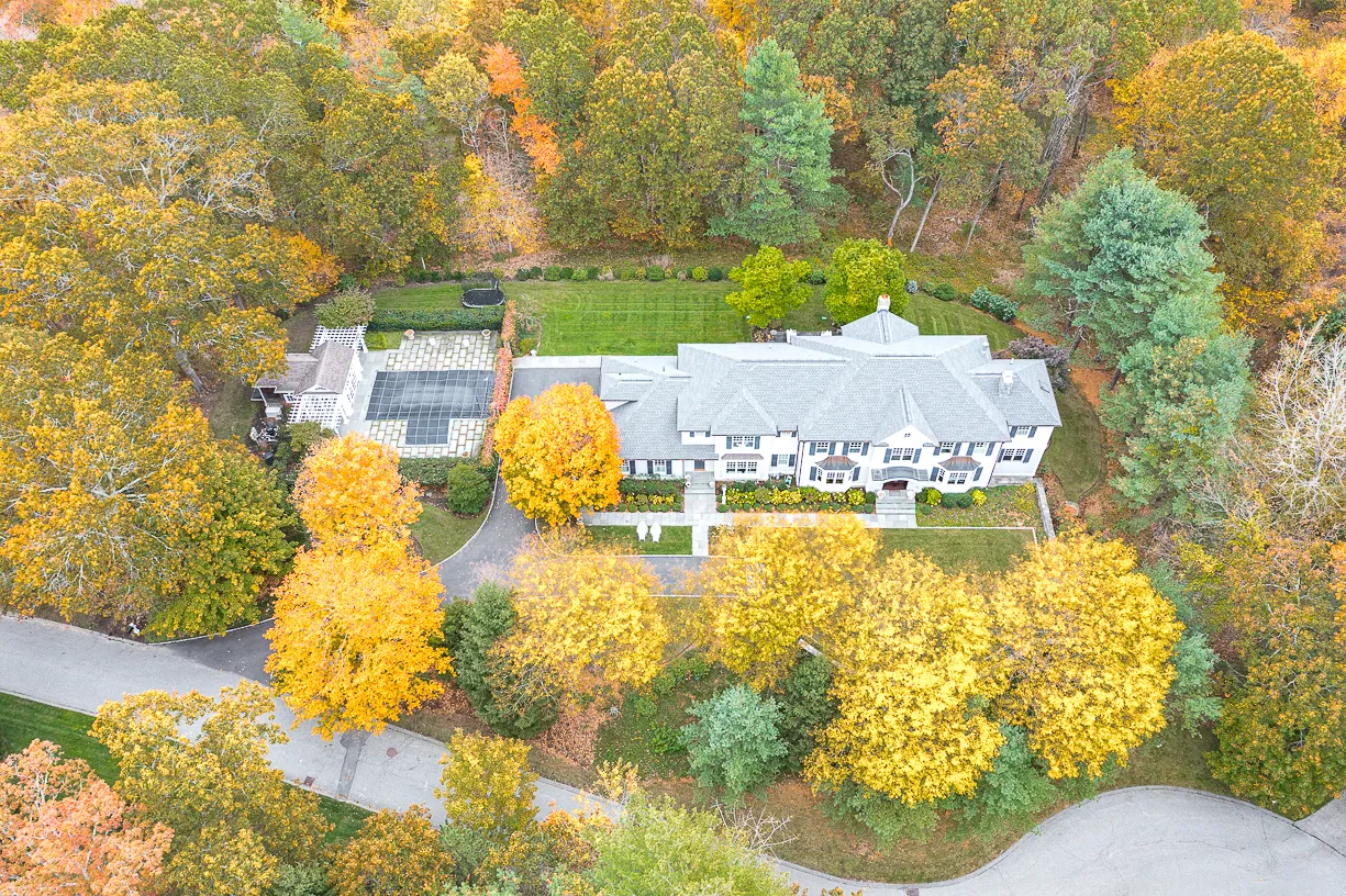 $5,695,000 | 9 Sanderson Lane, Weston, MA 02493