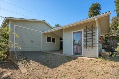 $3,680,000 | 40 Laurel Avenue, Stinson Beach, CA 94970