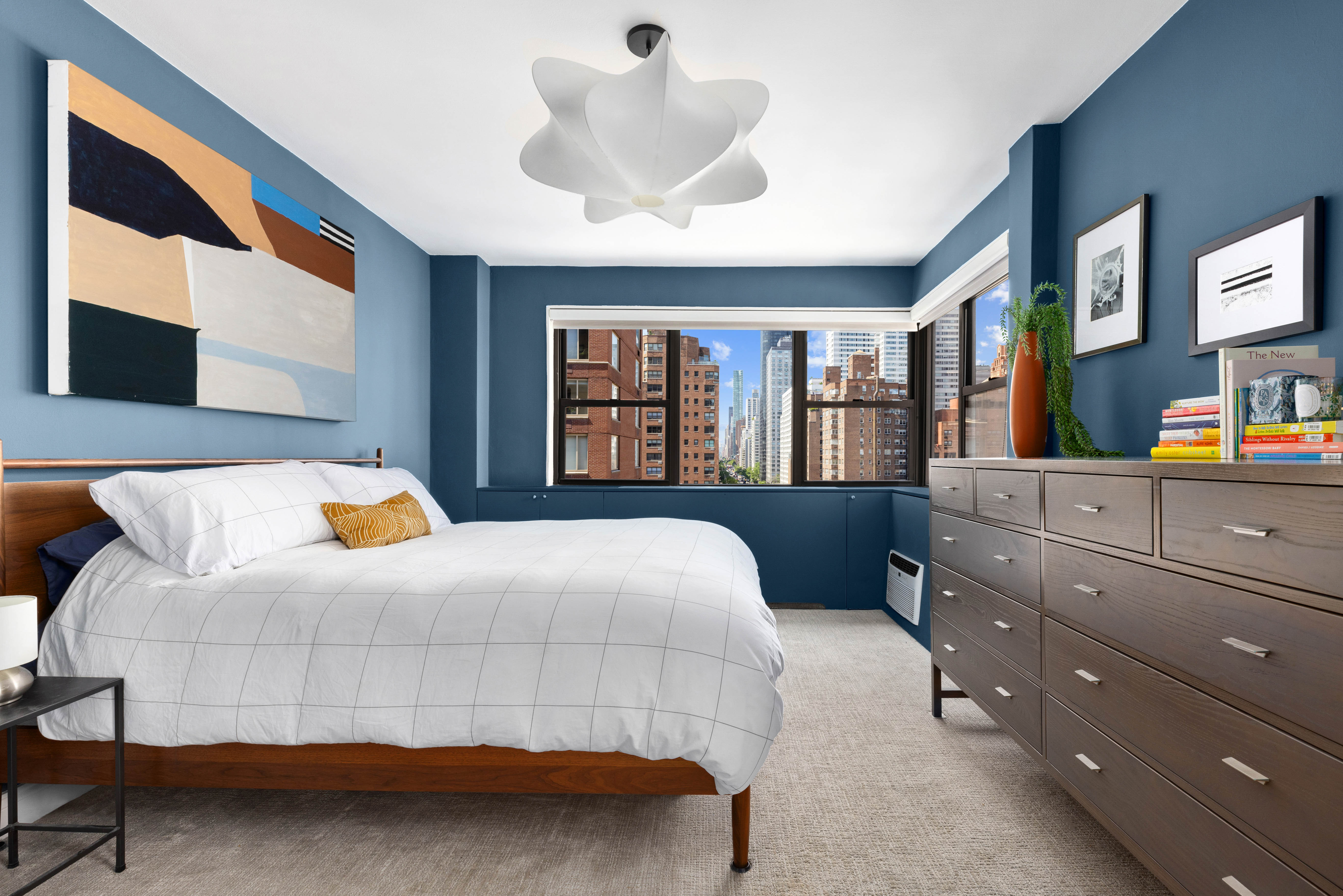 305 East 72nd Street, Unit 11E Manhattan, NY 10021 - Photo 6 of 13