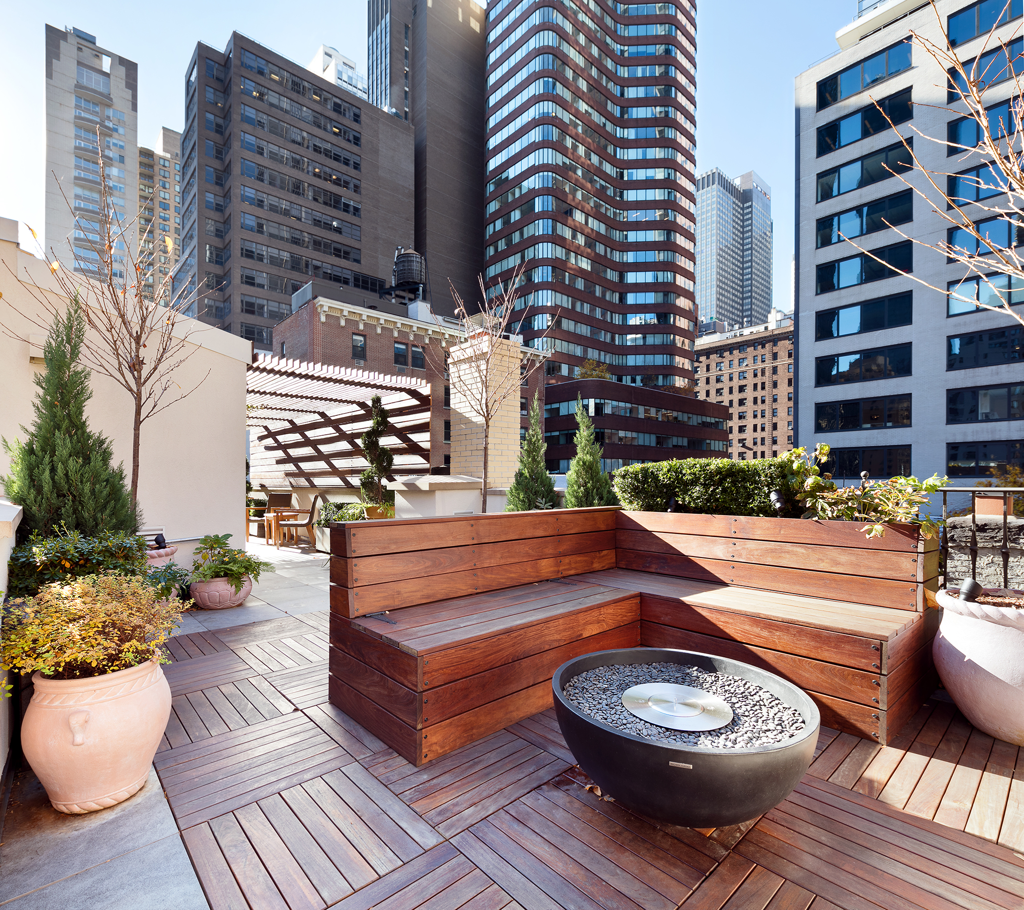 225 East 48th Street Manhattan, NY 10017 - Photo 10 of 26 Gallery Image 10