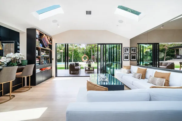 $4,900,000 | 967 Northeast 78th Street, Miami, FL 33138