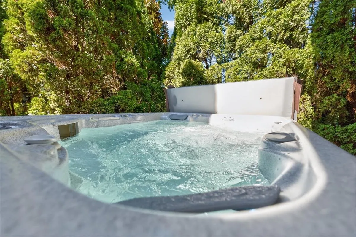 a view of a outdoor space