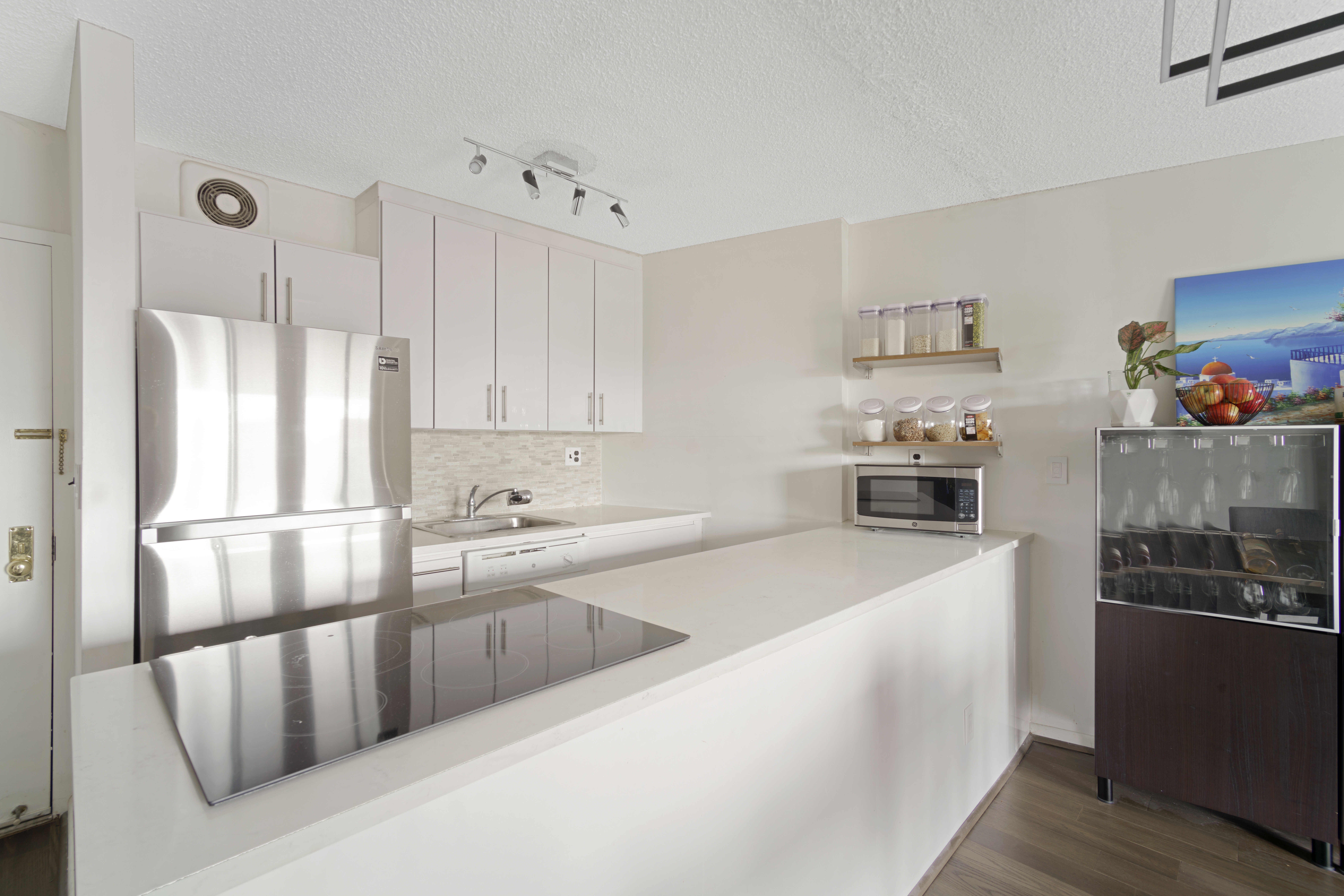 25-40 Shore Boulevard, Unit 7E Queens, NY 11102 - Photo 3 of 17