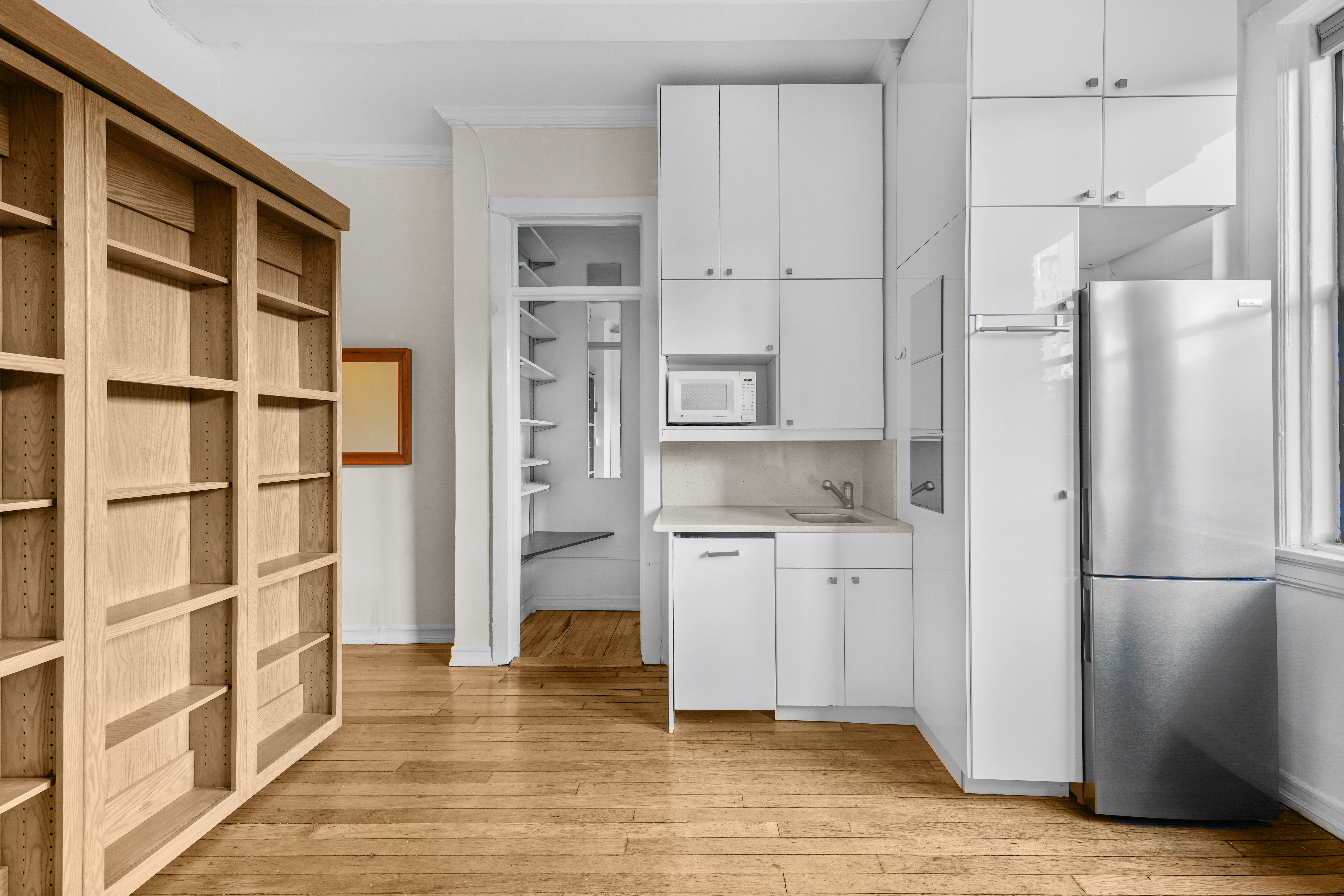 140 West 69th Street, Unit 45C Manhattan, NY 10023 - Photo 5 of 13