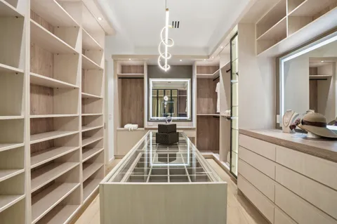 $5,695,888 | 6519 Brawner Street, McLean, VA 22101