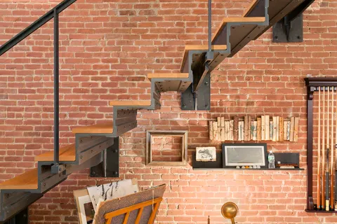 a very nice looking room with many windows