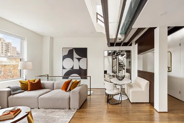 $1,795,000 | 333 West 22nd Street, Unit 5A | Chelsea