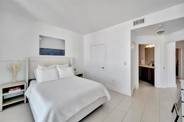 $680,000 | 79 Southwest 12th Street, Unit 2201S, Miami, FL 33130