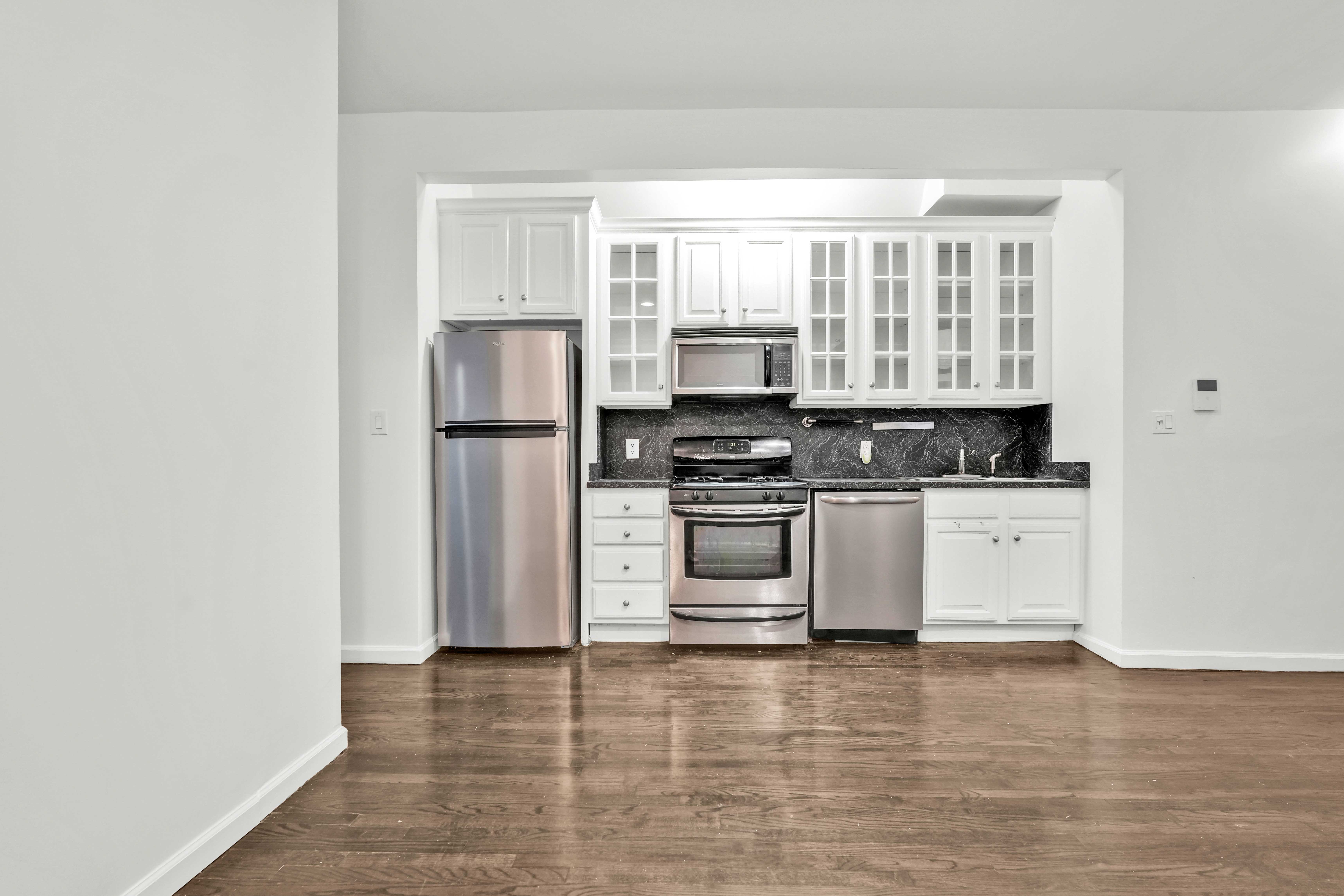 273 Albany Avenue, Unit 3B Brooklyn, NY 11213 - Photo 4 of 22