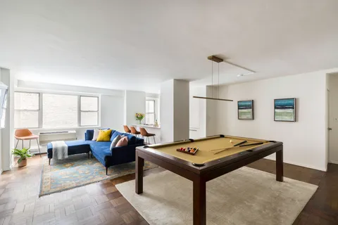 $1,050,000 | 79 West 12th Street, Unit 3H | Greenwich Village