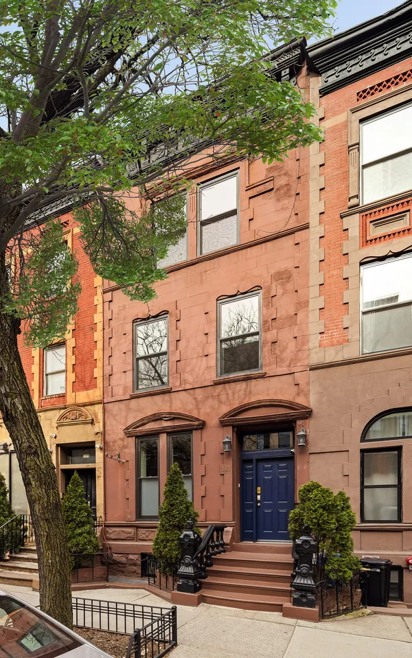 $3,000,000 | 387 Manhattan Avenue | Harlem