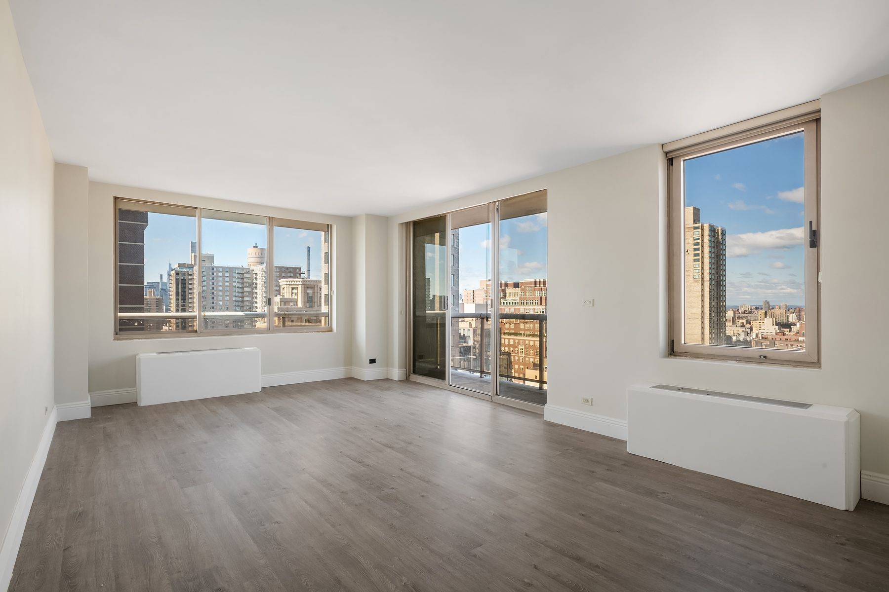 200 East 89th Street, Unit 27A Manhattan, NY 10128 - Photo 1 of 11 Gallery Image 1